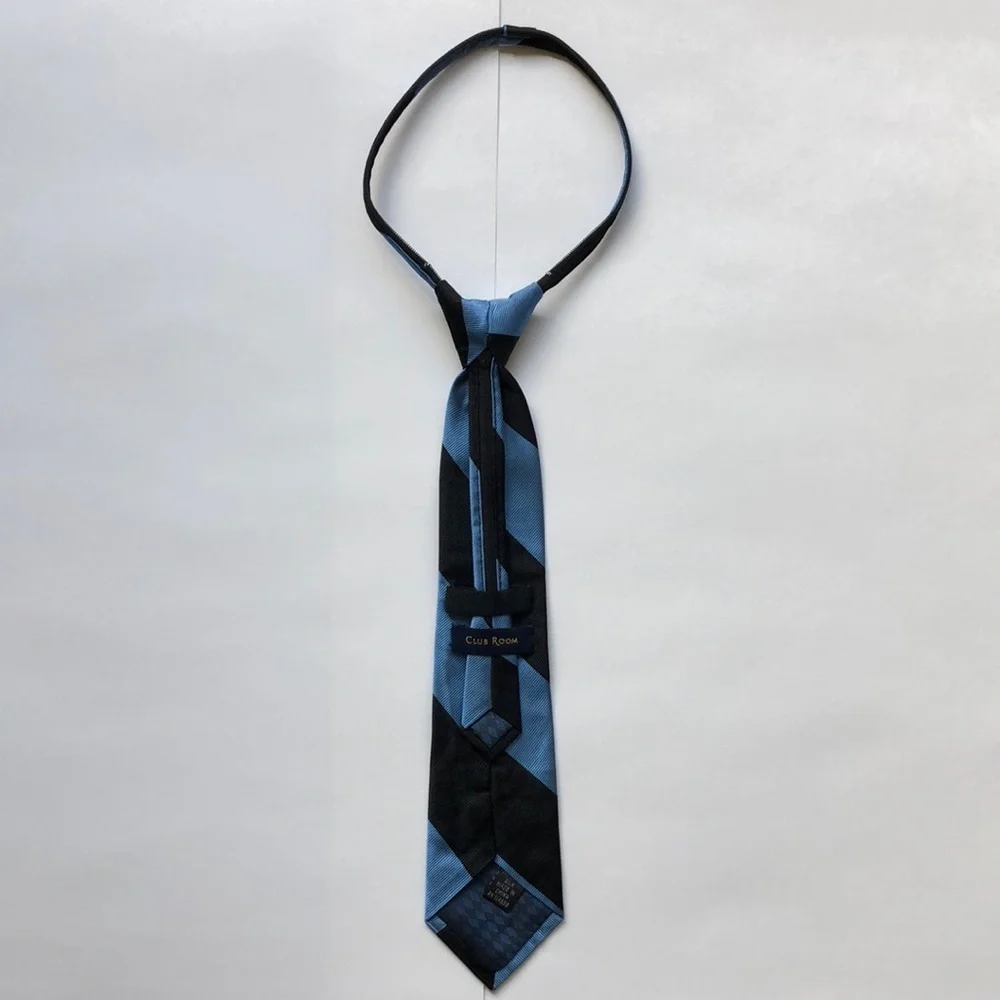 Club Room Boys Striped Pre-Tied Zipper Tie